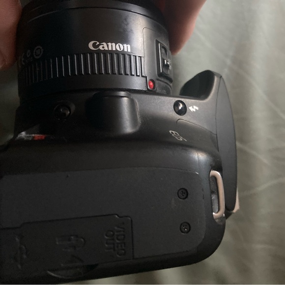 Canon camera , new lens - Picture 4 of 7